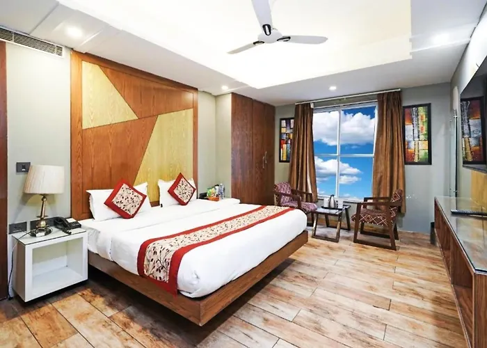 Deluxe King Room